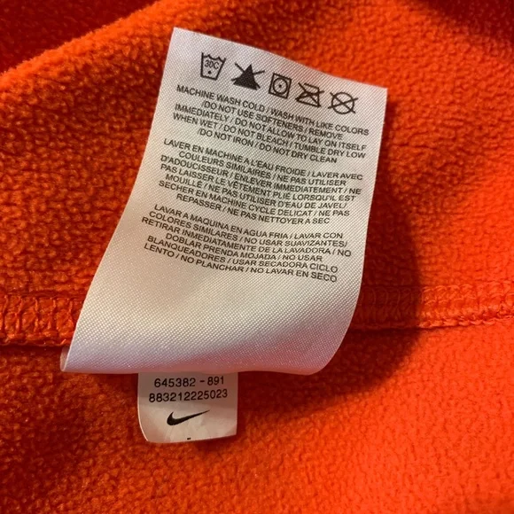 Nike sportswear men’s orange/black pullover therma-fit hoodie. Size M - Picture 9 of 9